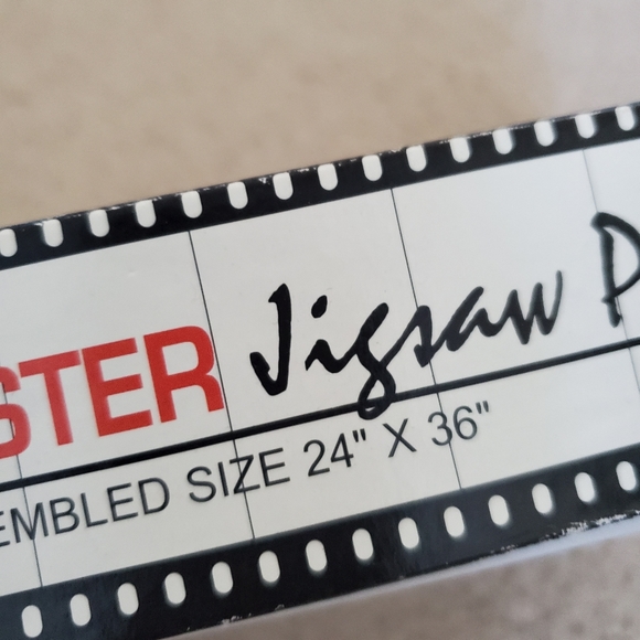 The Wizard of Oz 1100 Jigsaw Puzzle 24" x 36" - Picture 4 of 6